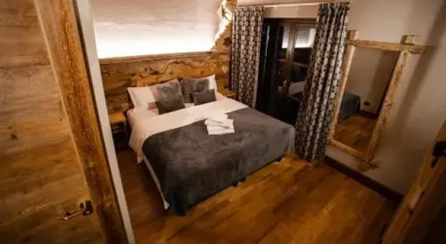 The Dragon Hotel & Thistles Pub, Забронировать Отель Отели Брей-Червиния 3 звезды, рядом с Лыжный подъемник Червиния, 3*