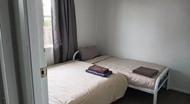 3 Bedroom House A, Забронировать Дом для отпуска Коттеджи Озера Роторуа, Коттедж