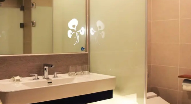 Одноместный люкс Golden Tulip Glory Fine Hotel