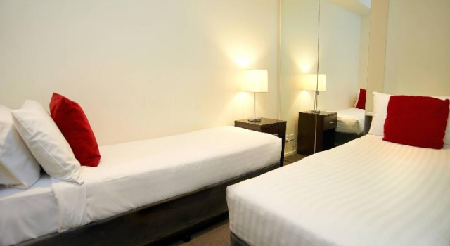 Четырёхместный семейный номер Standard Comfort Apartments on Elizabeth