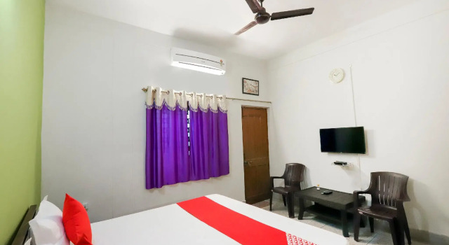 OYO Flagship 71757 Aditya Inn, Rezerwuj Hotel Hotele w Ranchi z parkingiem, Parking