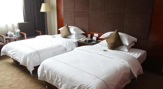 Hollyear Hotel, Book Hotel Xiangxi Hunan