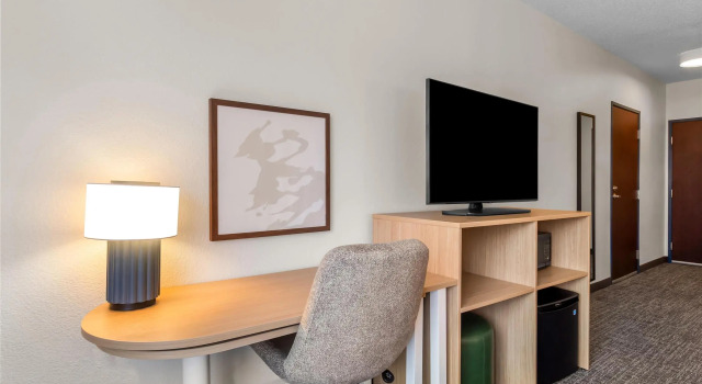 Двухместный номер Standard Spark by Hilton Houston near the Galleria