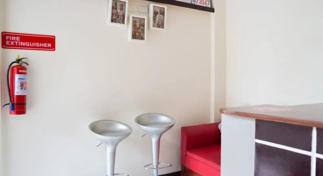 OYO 153 Monclaire Suites