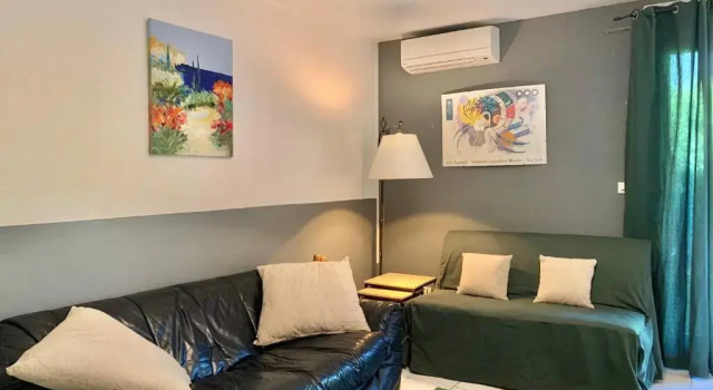 Апартаменты Blagnac : appartement T2 avec jardin, parking et climatisation