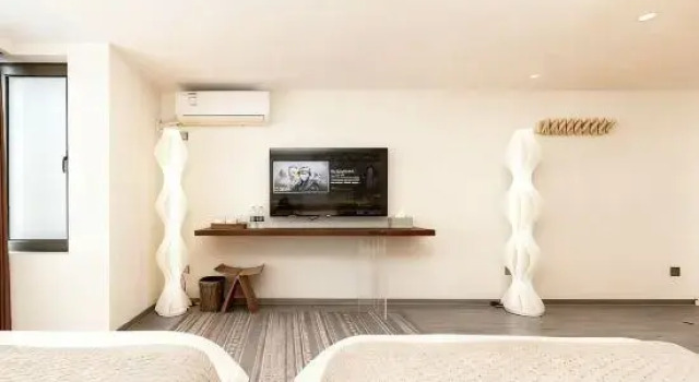 Люкс Дуплекс с 2 комнатами с видом на сад Zhujiajian Haixing Pavilion Hotel (Zhoushan Putuo Mountain Airport Centipede Zhi Wharf Branch)