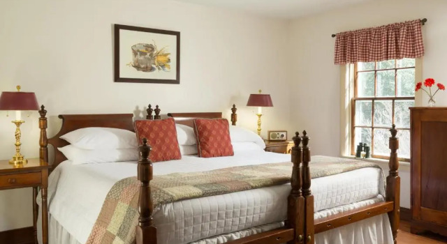 Deluxe suite Brampton Bed and Breakfast Inn