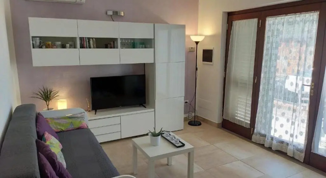 Poggio ai Grilli Apartment, Buchen Sie Ferienwohnung Hotels in Elsa-Tal mit Parkplatz, Parkplätze
