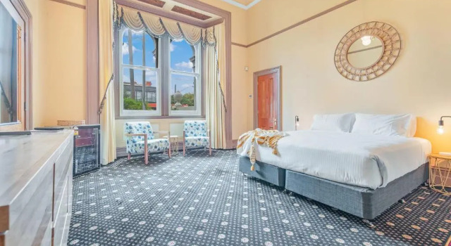 Suite Deluxe Clocktower Suites