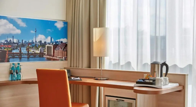 Comfort Double room H+ Hotel Berlin Mitte