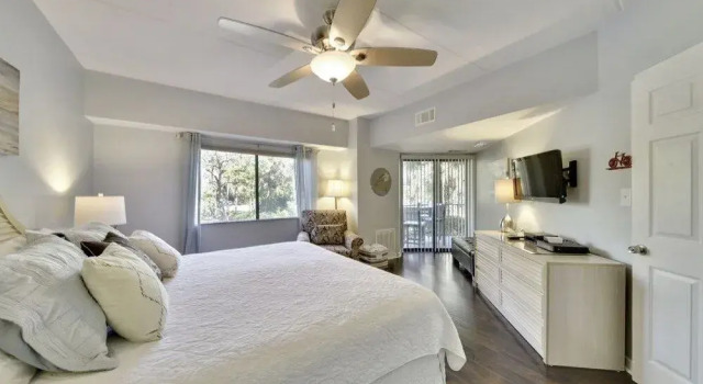 123 Forest Beach Villas 3 Br villa by RedAwning