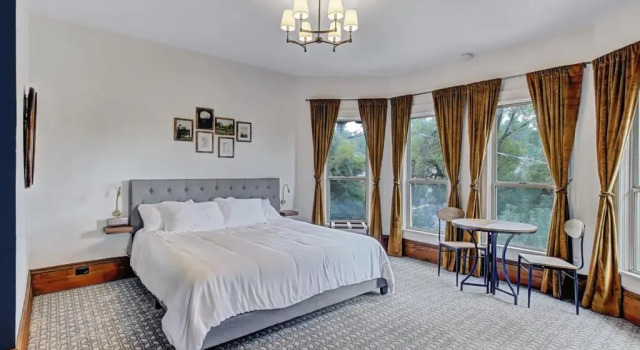 Студия Deluxe Golden Dreams Inn