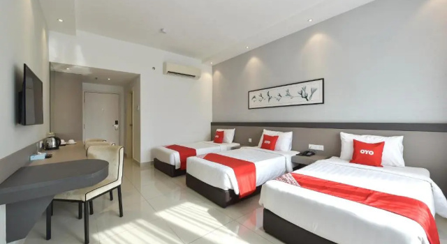 Трёхместный номер Deluxe Savanna Hill Resort
