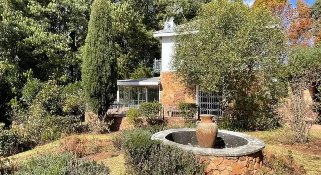 Вилла Elm Tree House - Dullstroom - holiday home