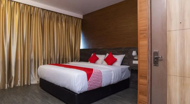OYO 44085 Zen Zeng Hotel, Varaa Hotelli Edulliset hotellit kohteessa Johor