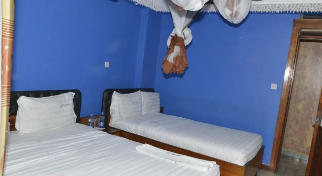 Трёхместный номер Standard с балконом Aden Bay City Hotel