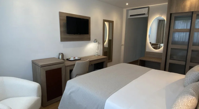 Трёхместный номер Comfort Hotel Colon Rambla