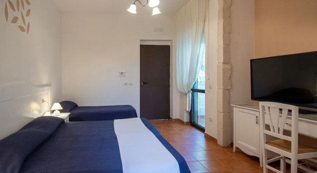 Трёхместный номер Standard с видом на сад Giardino degli Ulivi Resort
