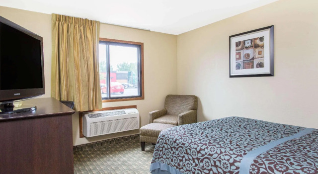Двухместный номер Standard Days Inn & Suites by Wyndham Waterloo