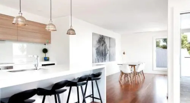 Luxury in Corlette - 4 Drungall Ave