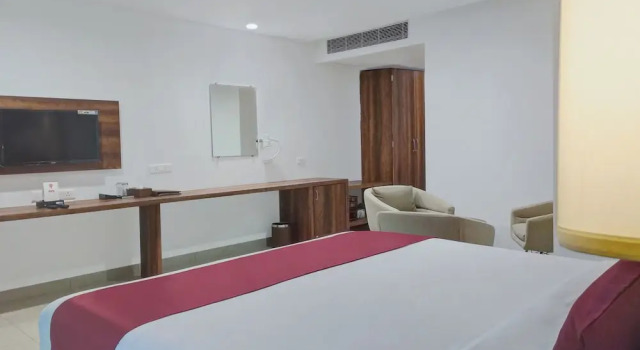 Spicy Hub Hotel, Kothapet, Rezerwuj Hotel Surūrnagar 