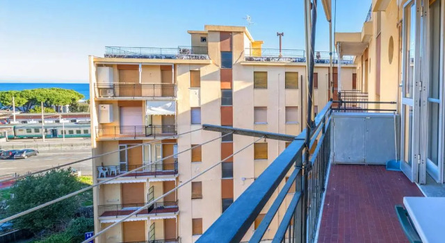 Nido al Mare a Loano - 50 mt dal mare, Забронировать Отель Лоано Ривьера-делле-Пальме