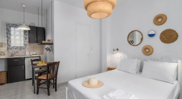 Anamnisi Studio, Prenota Appartamento Hotel a Milo con parcheggio, Parcheggio