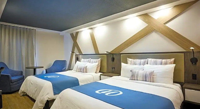 Номер Standard с видом на бассейн Hôtel Universel in Rivière-du-Loup
