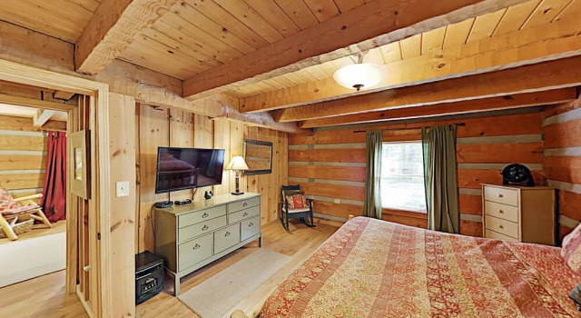 Serenity Ridge: Deluxe W/ Hot Tub & Pool Table 3 Bedroom Cabin, Забронировать Дом для отпуска Севьервилл Great Smoky Mountains National Park