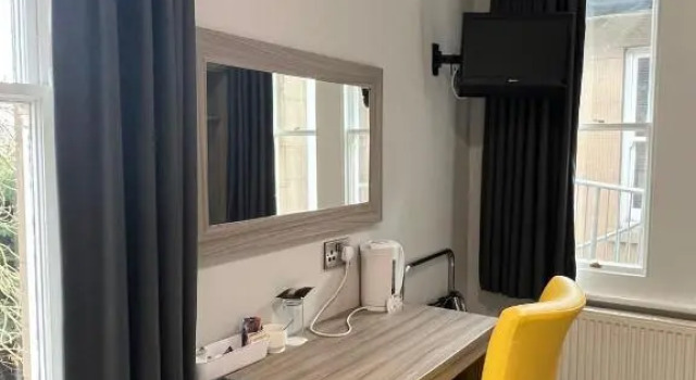 Номер Standard St Andrews Town Hotel