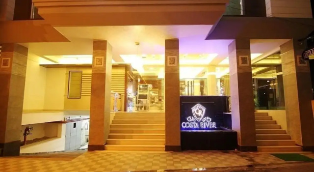 Hotel Costa River