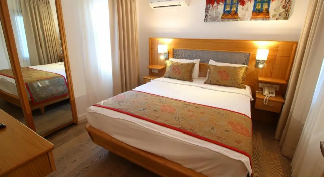 Номер Standard The Losh Hotel