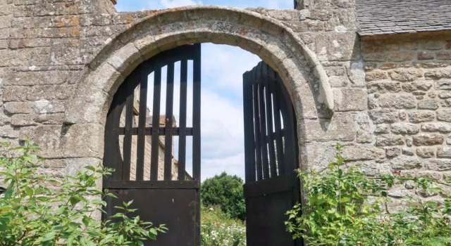 House Le Manoir Loctudy, Забронировать Отель Отели Finistère с парковкой, Парковка
