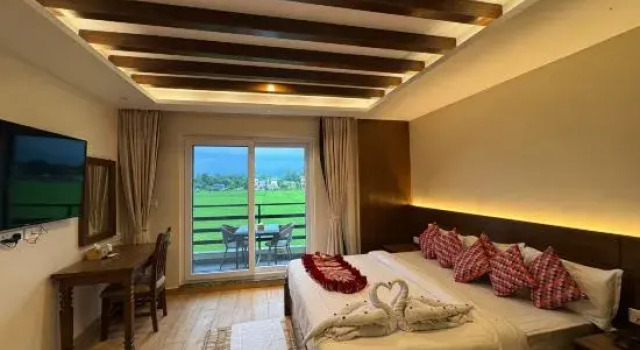 Royal Tiger Luxury Resort, Забронировать Курортный отель Саураха провинция Багмати-Прадеш