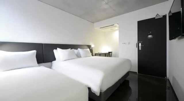 Двухместный номер Семейный с большим окном Creto Hotel Myeongdong