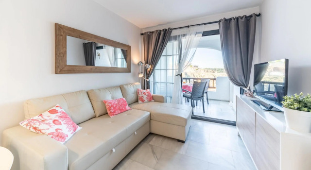 Lucia in L'Escala with 1 bedrooms and 1 bathrooms