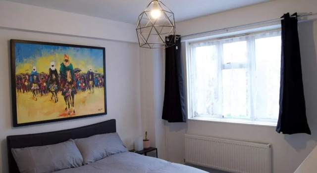 Modern 1 Bedroom in Shadwell With Balcony, Varaa Huoneisto Asunnot kohteessa Merseyside, Huoneisto