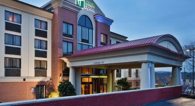 Номер Deluxe Holiday Inn Express & Suites Greenville-Downtown by IHG