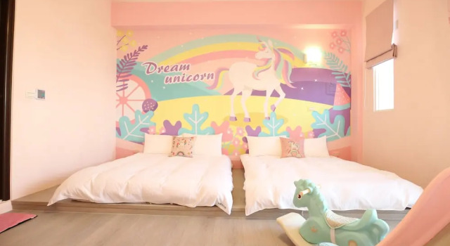 Standardowy czteroosobowy pokój i balkonem Dao Siang Hai B&B