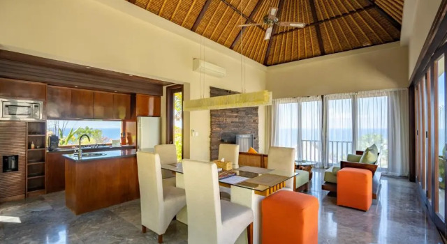Вилла с бассейном с 3 комнатами The Griya Villas and Spa