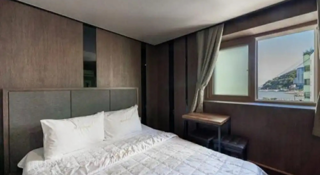 Hotel The May