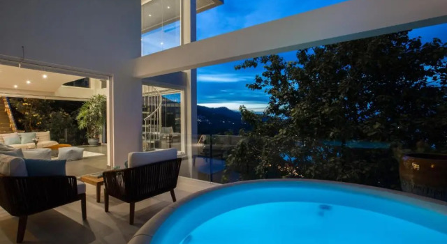 Villa Sasipimon - Panoramic Duplex Studio