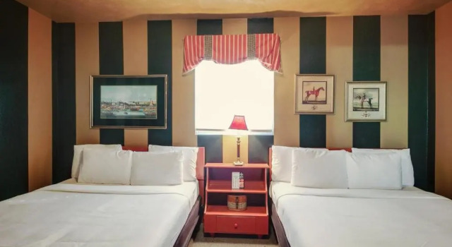 Двухместный люкс Simmer Motel