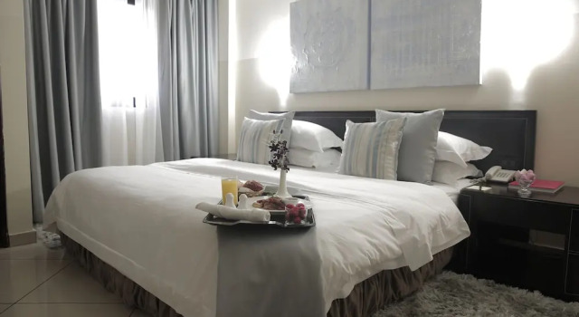 Номер Deluxe Oak Plaza Hotels East Airport