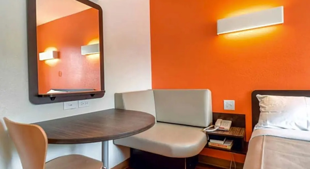 Номер Standard Motel 6-Temecula, CA - Historic Old Town