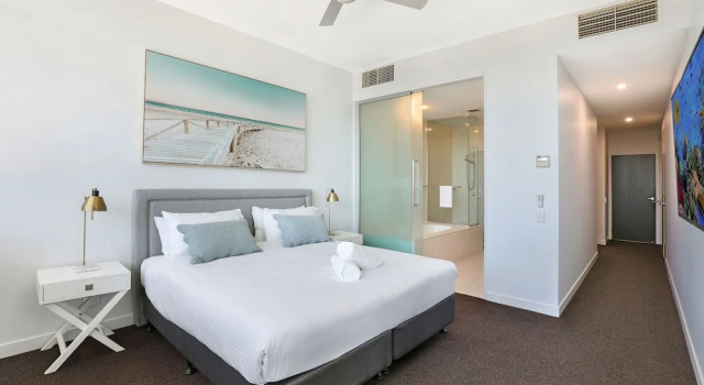 Люкс Deluxe с 3 комнатами с балконом Element on Coolum Beachfront Sunshine Coast