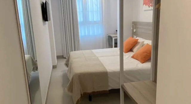 Двухместный номер Standard с балконом Hotel Sunna Benicassim