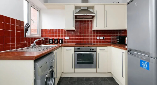 Апартаменты Superior Bluestone Apartments - Richmond