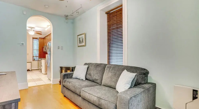 Walk to Washington St: Hoboken Apt w/ Balcony!, Забронировать Апартаменты/квартира Хобокен North Jersey, рядом с Парк Мэдисон