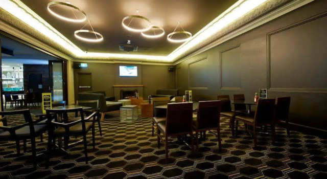 Royal Hotel Queanbeyan, Prenota Hotel Queanbeyan New South Wales